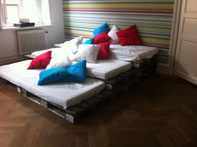 DIY Sofas Made from Pallet