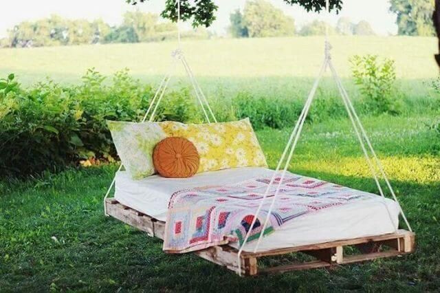 pallet swing bed