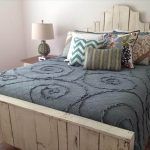 upcycled pallet bed