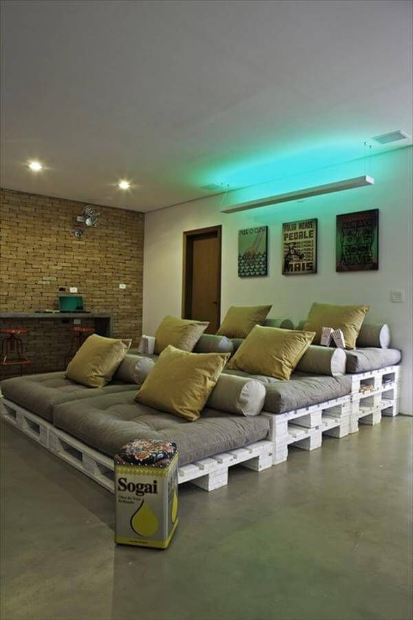 reclaimed pallet home theater