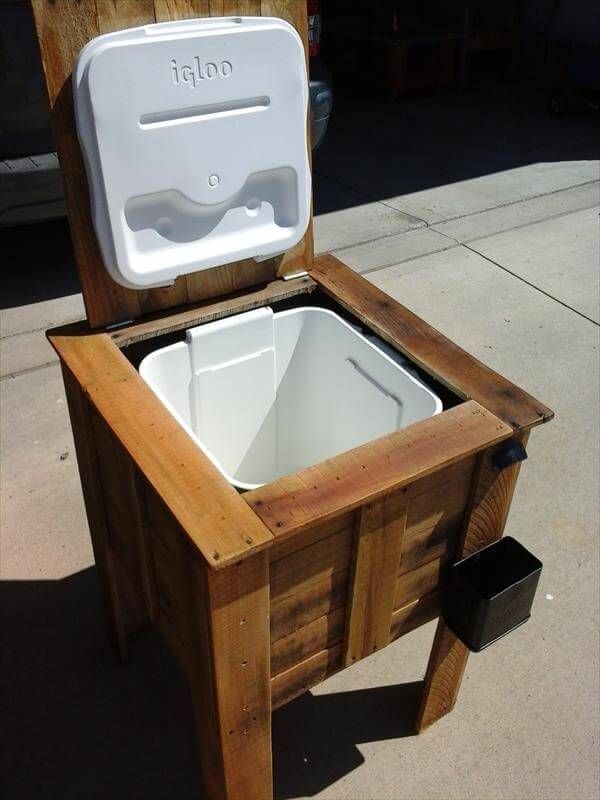 recycled pallet cooler box