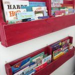 recycled pallet bookshelves