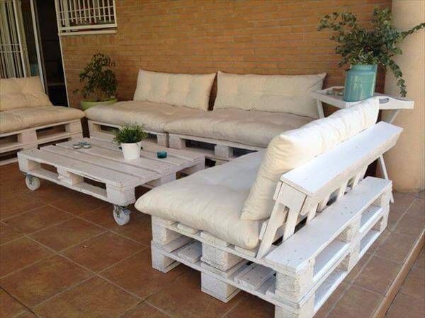 recycled pallet white salon