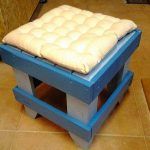 recycled pallet sitting stool