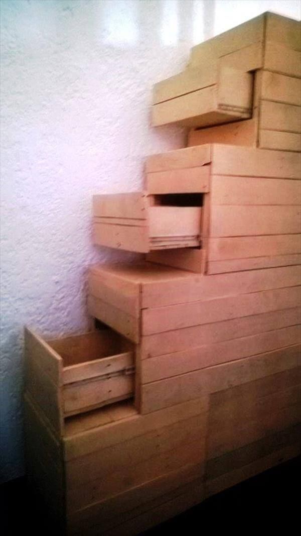 recycled pallet stairs with storage