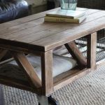 repurposed pallet wood coffee table