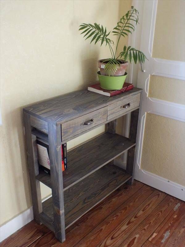 reclaimed pallet entry way table