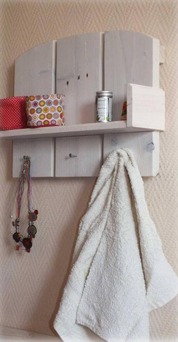 recycled pallet shelf and towel rack