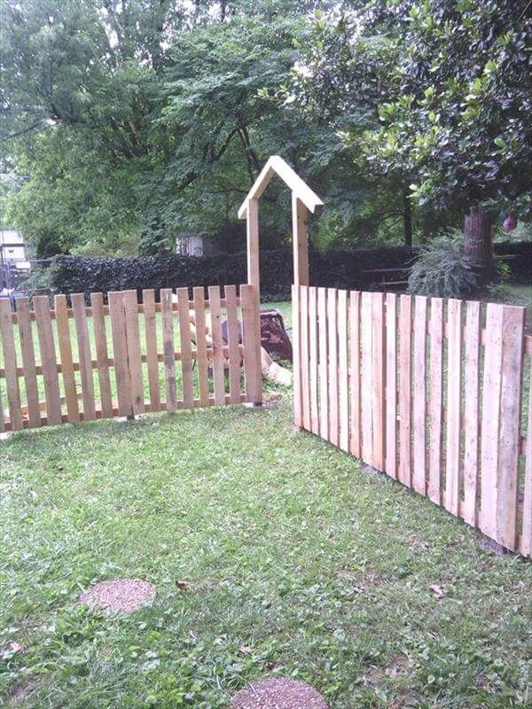 wooden pallet fence with chic entry