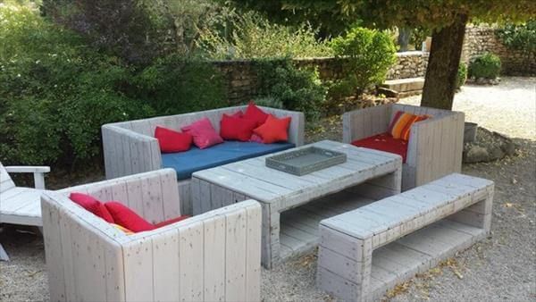 resurrected pallet patio furniture