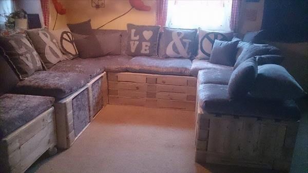 repurposed pallet sofa 