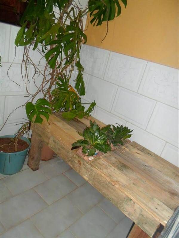 recycled pallet table with planter