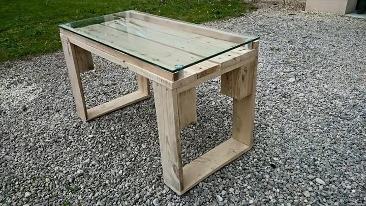 reclaimed pallet coffee table with glass top