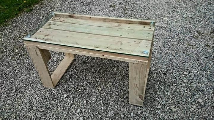 repurposed pallet coffee table