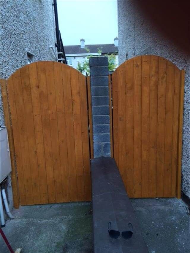 wooden pallet entryway gates