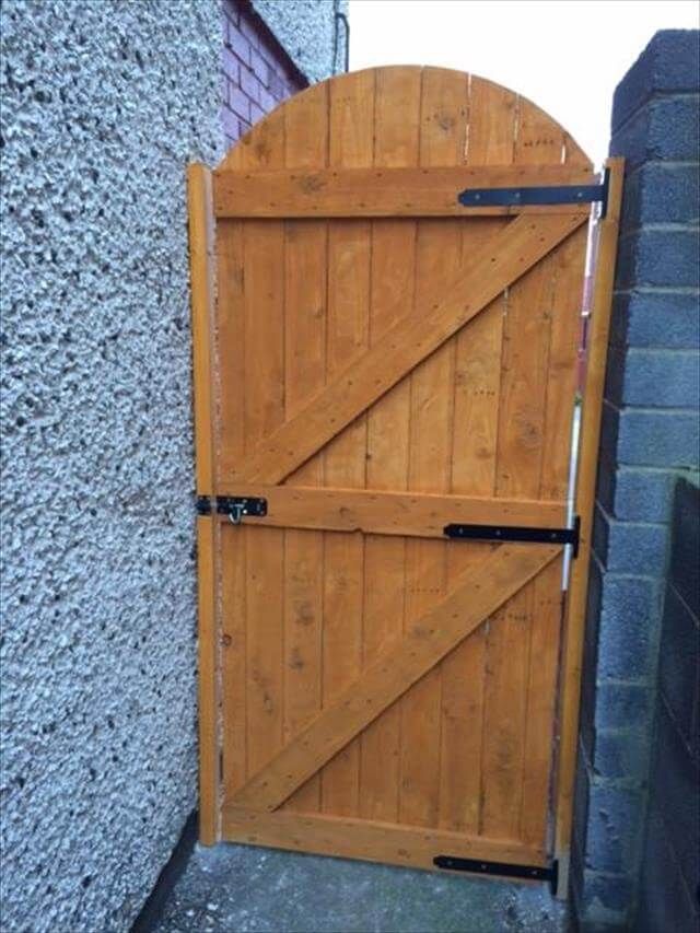 upcycled wooden pallet gate