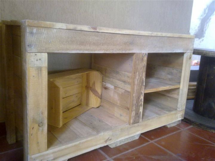 handmade wooden pallet TV stand
