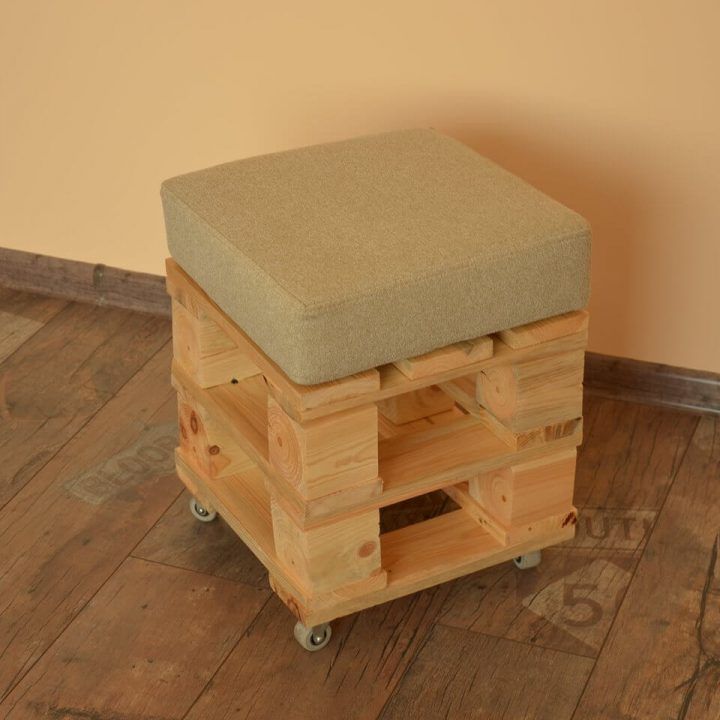 Ottoman Made from Pallets