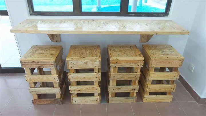 pallet wall hanging desk with stools