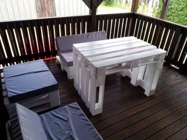 Patio Set Made from Pallets