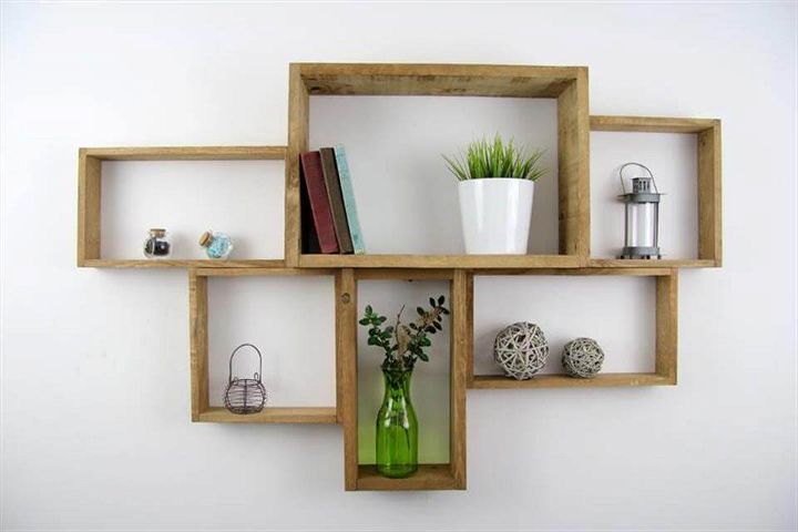 diy pallet wall mounted shelf