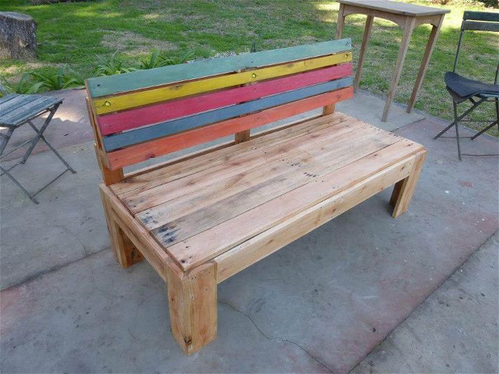 Recycled pallet outdoor bench