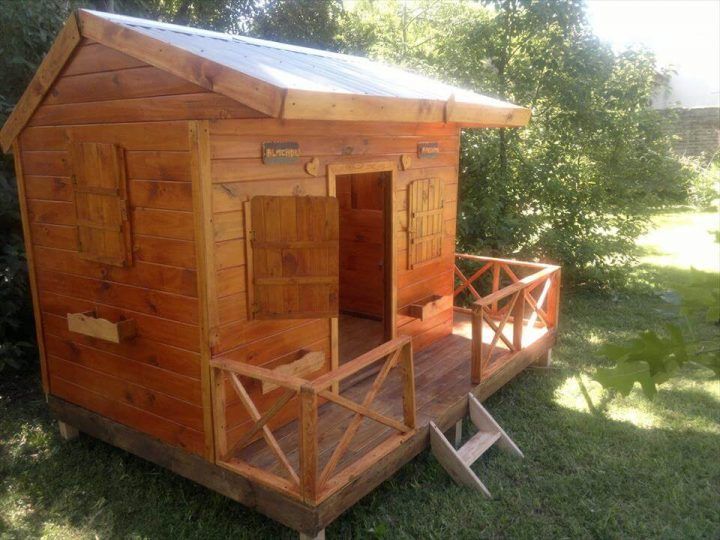 Pallet Kids Playhouse