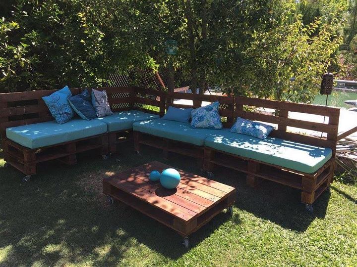 diy pallet outdoor sofa with table