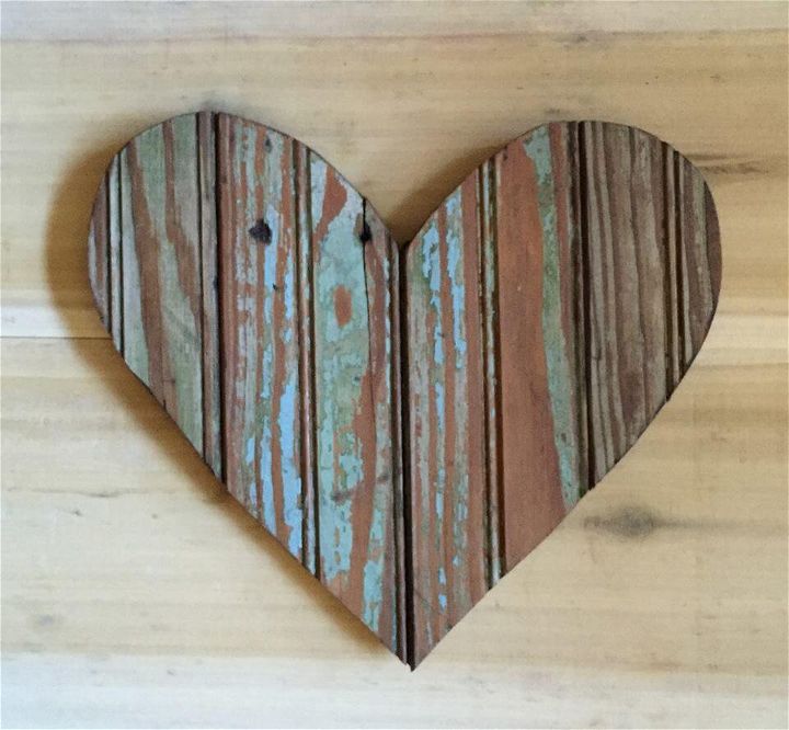 Wooden pallet heart wall art