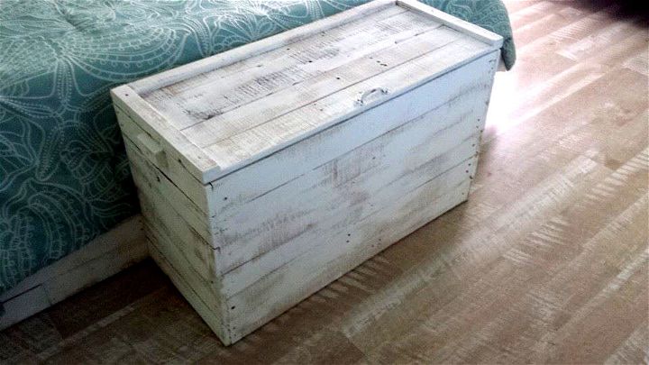 white washed pallet bedroom end chest