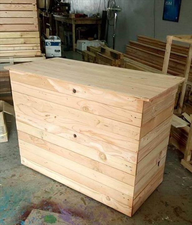 Pallet Computer Desk / Reception Desk