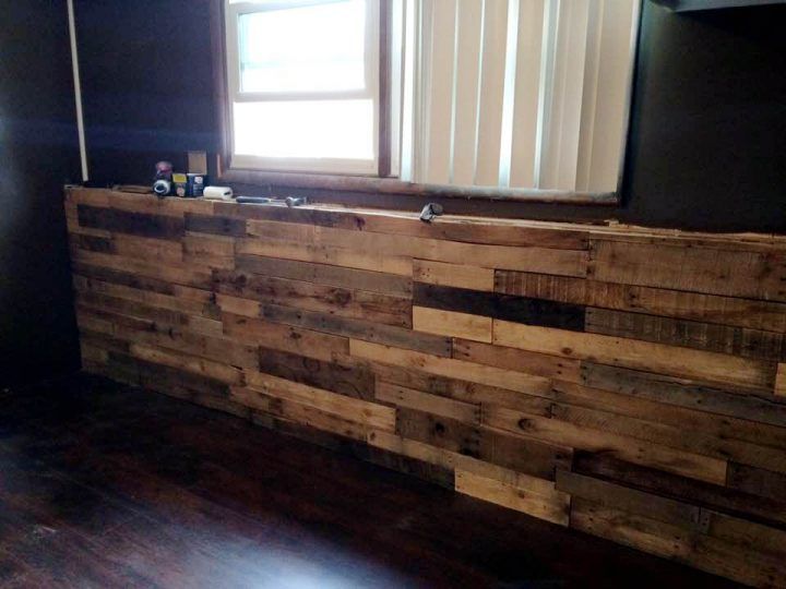 Large DIY Pallet Indoor Bar