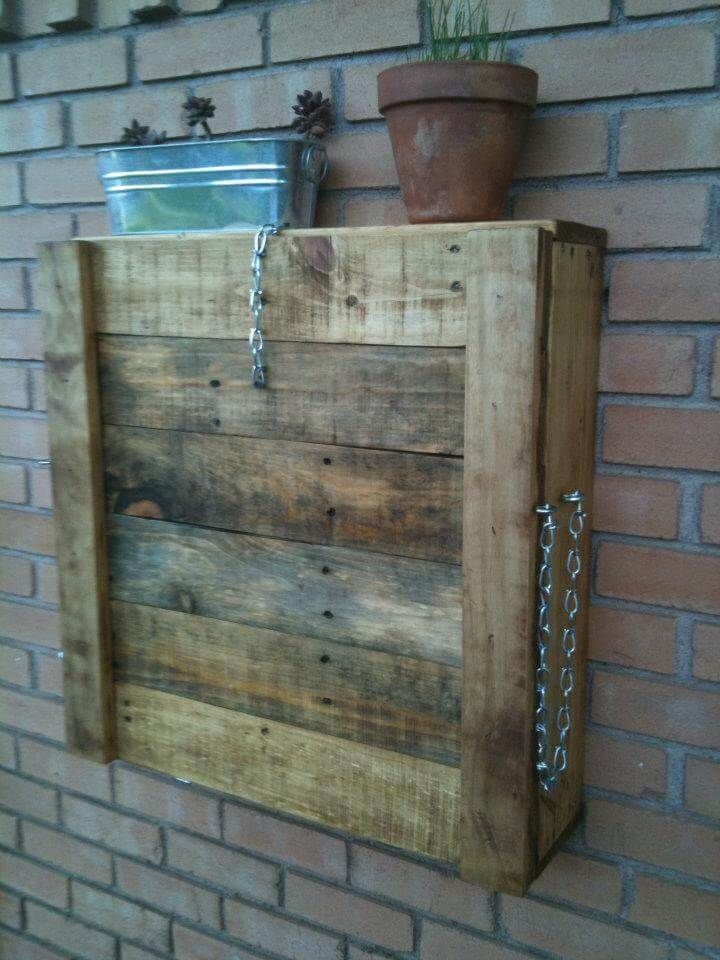 pallet outdoor wall hanging and folding down bar