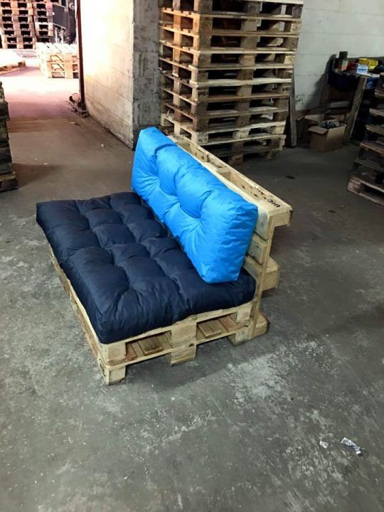 Low Built Pallet Seating Chair