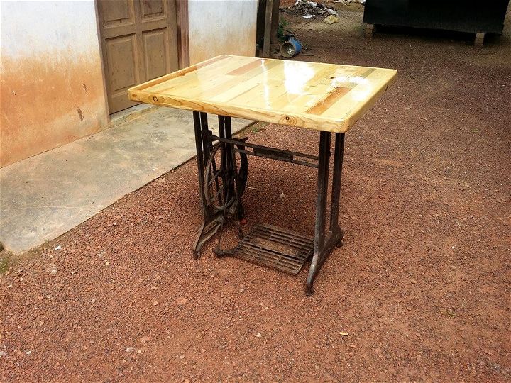 pallet and old sewing machine base table