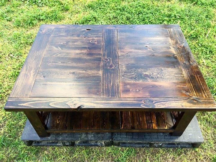 Re-purposed pallet coffee table