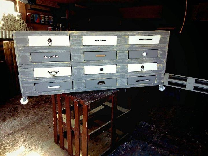Recycled pallet chest of drawers