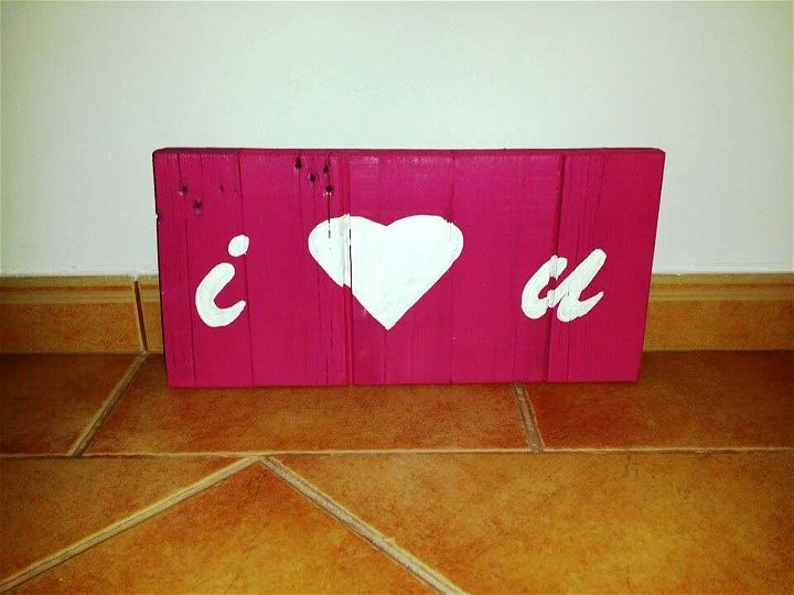 recycled pallet I LOVE YOU wall art