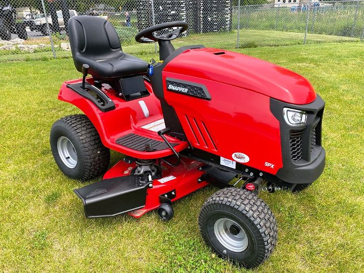 Best Riding Lawn Mowers for a Beautiful Yard